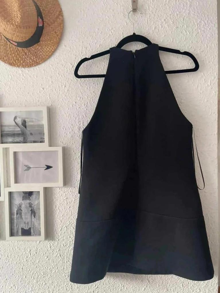Robe trapèze noire Courrèges Paris – Taille 36 – Coupe iconique
