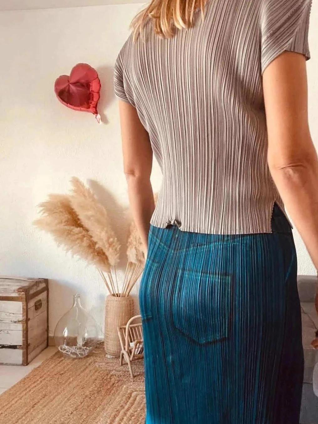 Jupe plissée bleue Pleats Please Issey Miyake – Taille 3/ 38