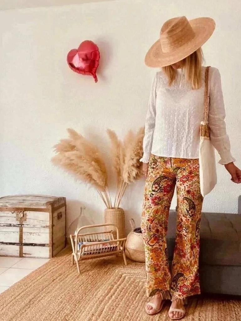 Blouse brodée blanc cassé Sézane – Taille 36