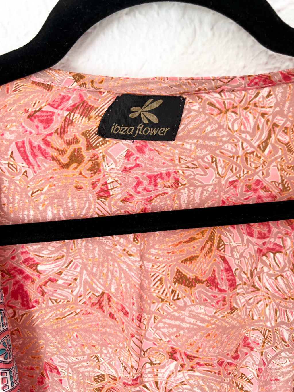 Kimono long bohème imprimé fleuri rose corail Ibiza Flower – Taille unique