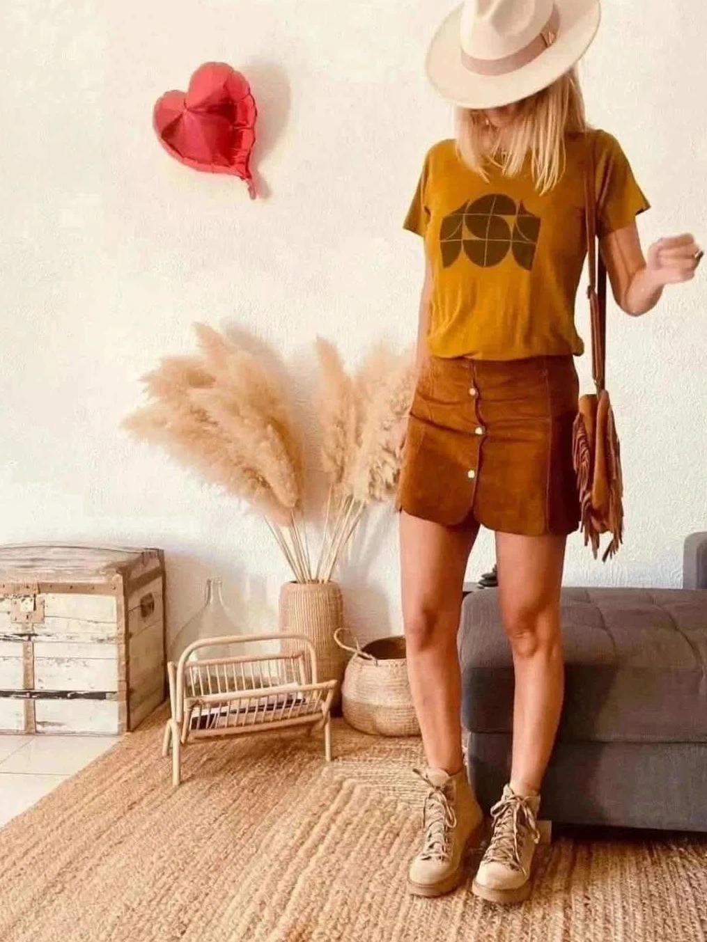 Jupe neuve en cuir véritable Mango, taille 36