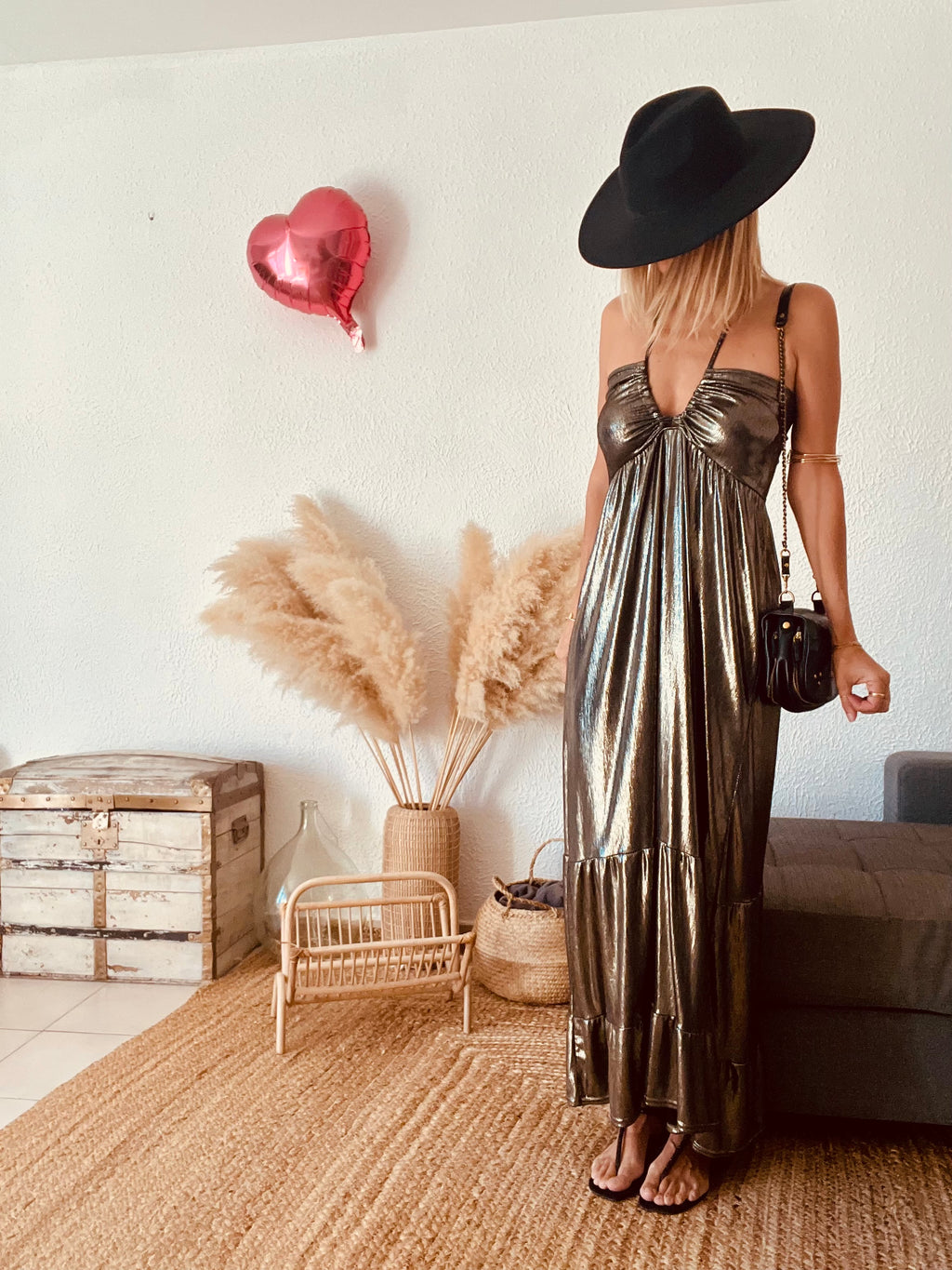 Robe longue métallisée dos nu Holly & Joey – Taille 38