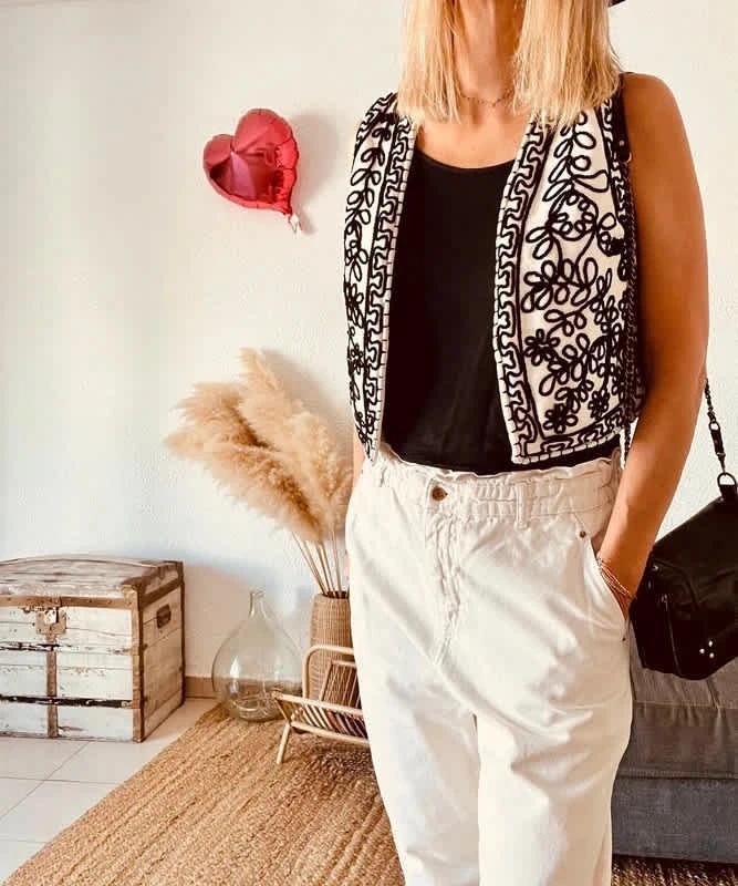 Gilet Zara broderies cord noir sur écru - taille M