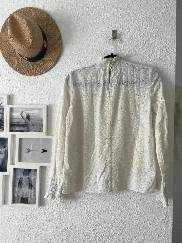 Blouse brodée blanc cassé Sézane – Taille 36