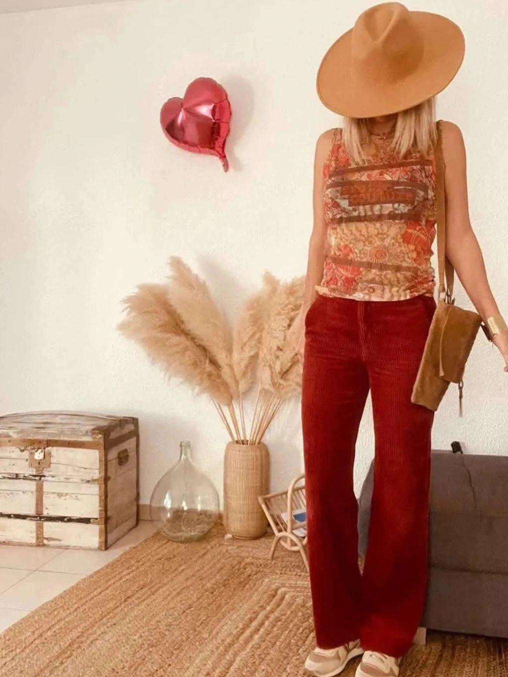 Pantalon Zara Woman velours côtelé rouge – Taille S/m– Coupe droite vintage chic