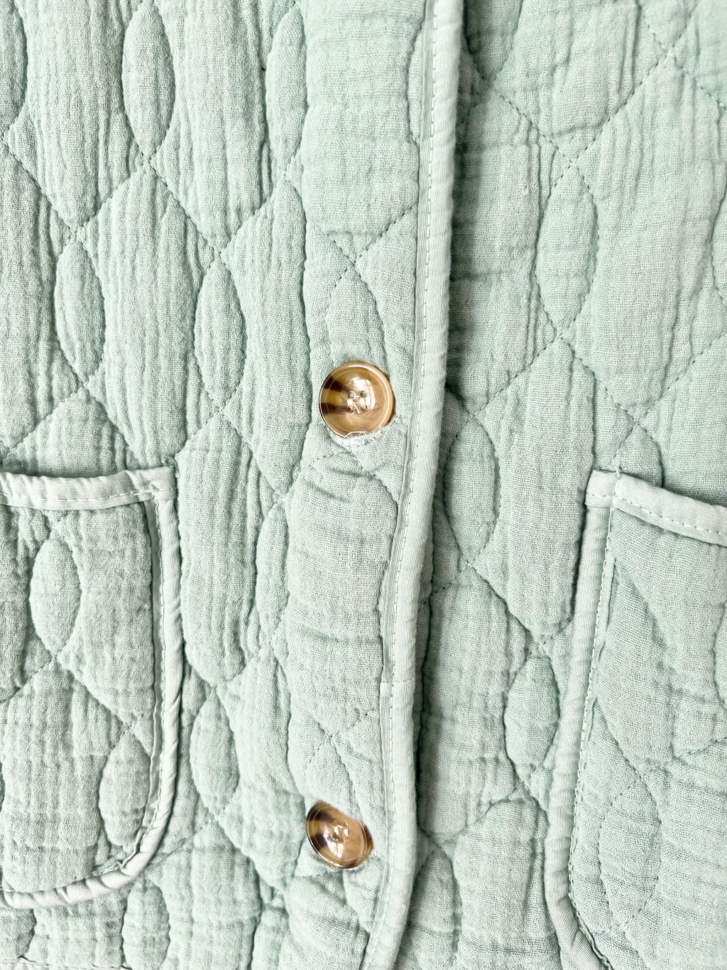 Gilet matelassé sans manches vert sauge Johanna Paris – Taille 38