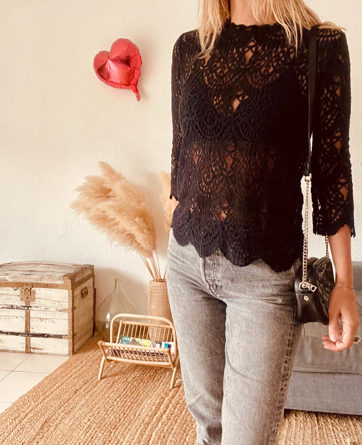 Blouse dentelle ajourée noire Zara