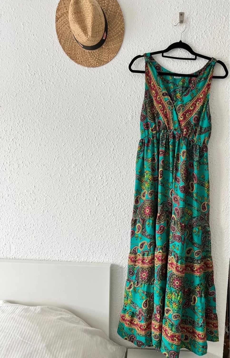 Robe longue en soie imprimé paisley turquoise taille 38