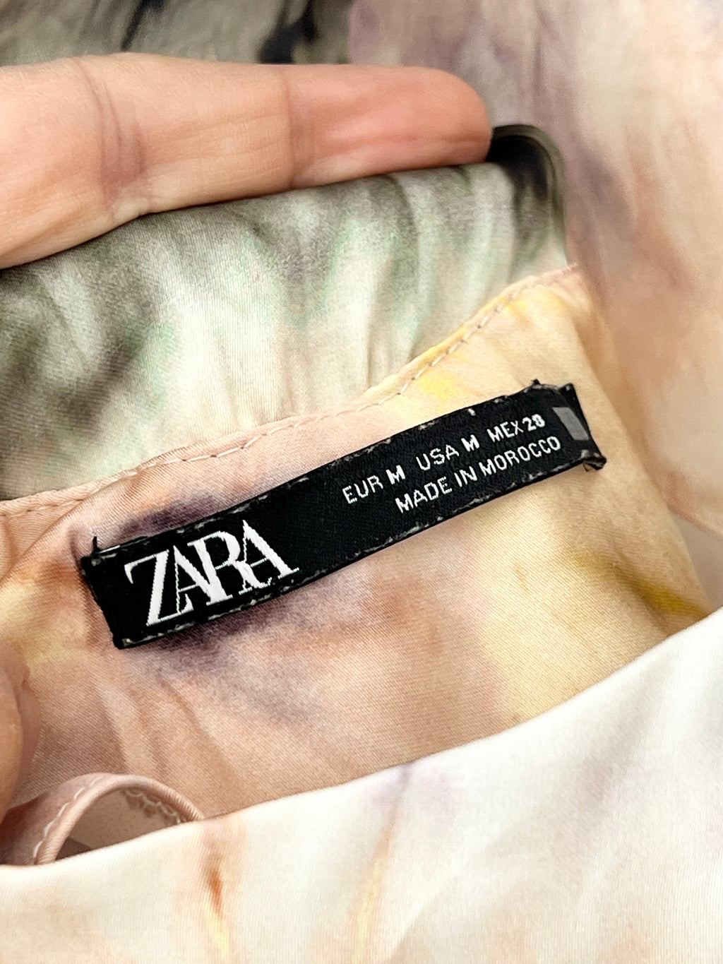 Robe longue dos nu tie-dye beige Zara – Taille M
