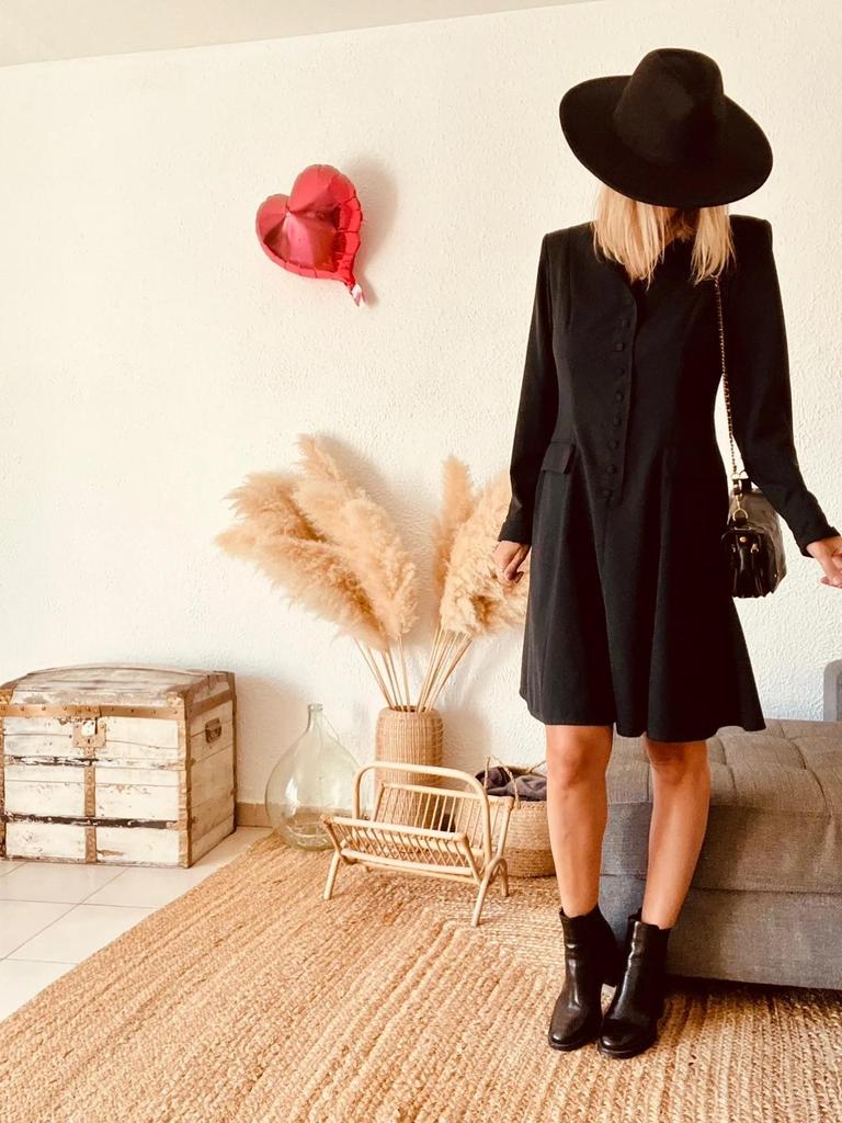 Robe Gerard Darel vintage noire boutonnée mi-longue - taille 40