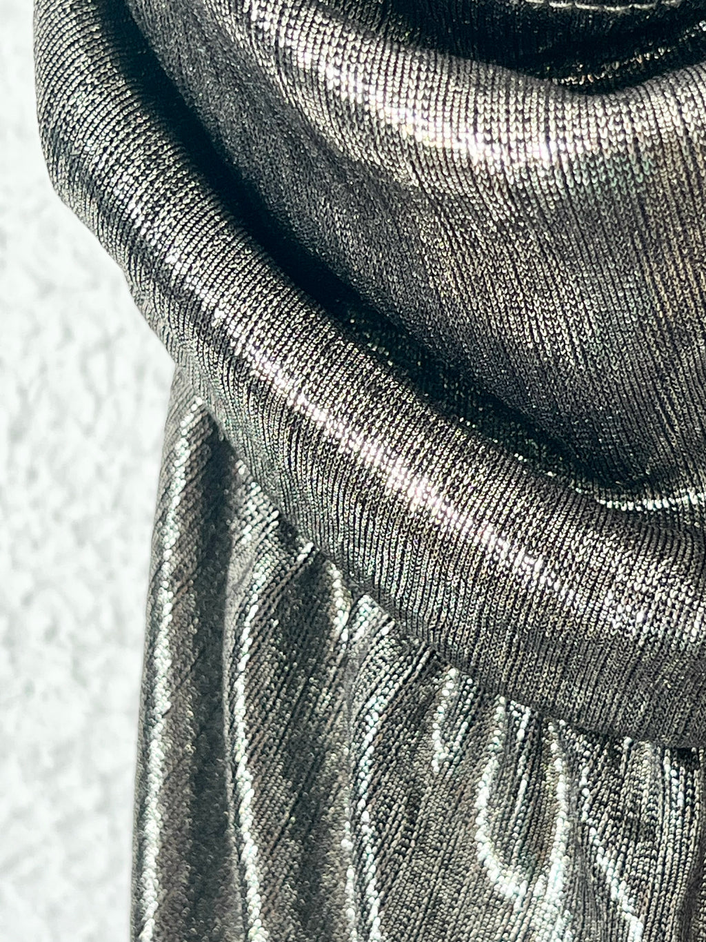 Robe longue métallisée dos nu Holly & Joey – Taille 38
