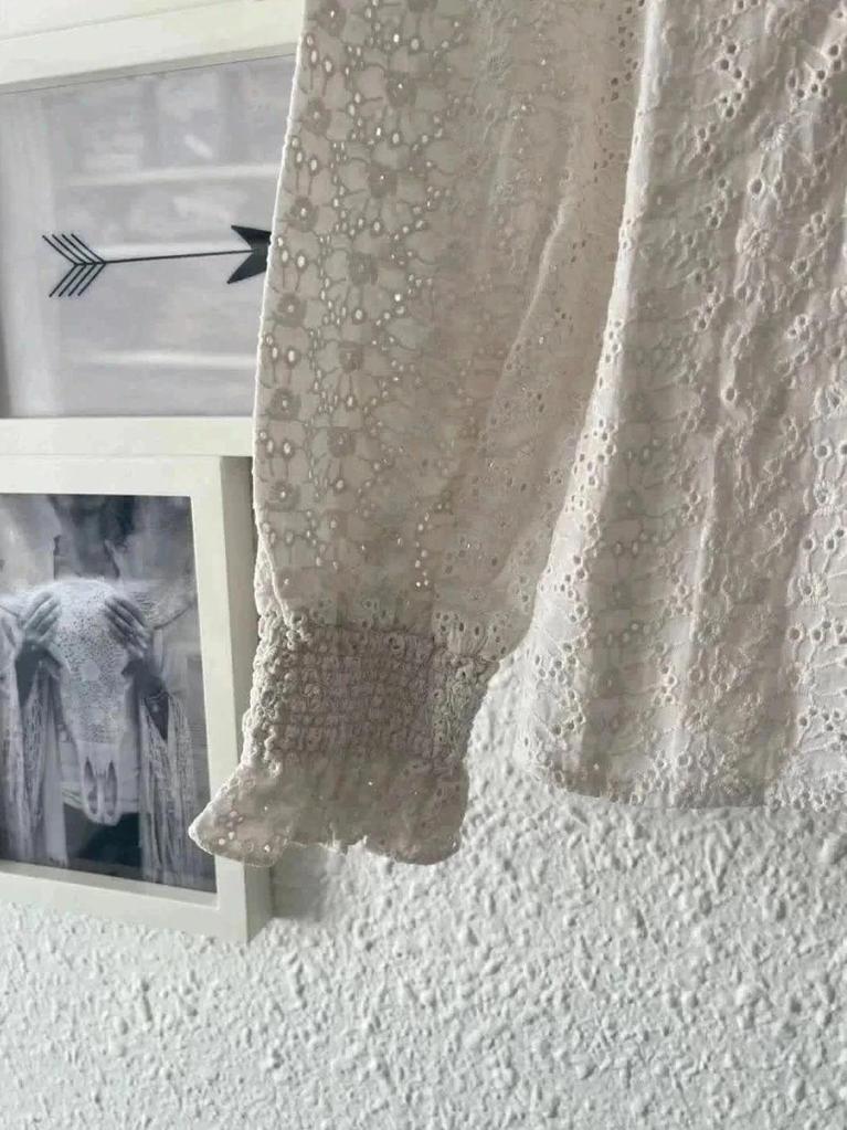 Blouse brodée blanc cassé Sézane – Taille 36