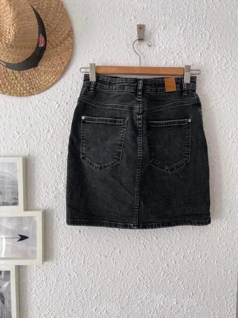 Jupe en jean noire Trf by Zara – Taille S -b-230530-2316