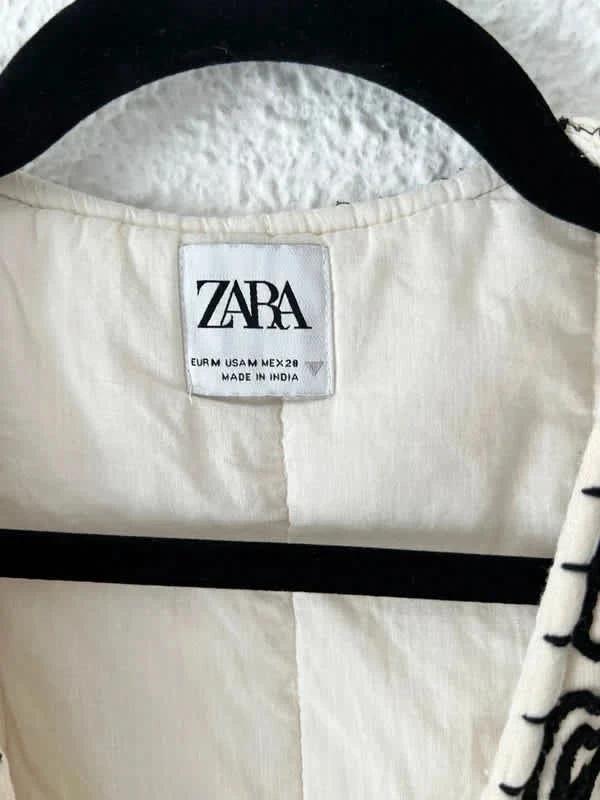 Gilet Zara broderies cord noir sur écru - taille M