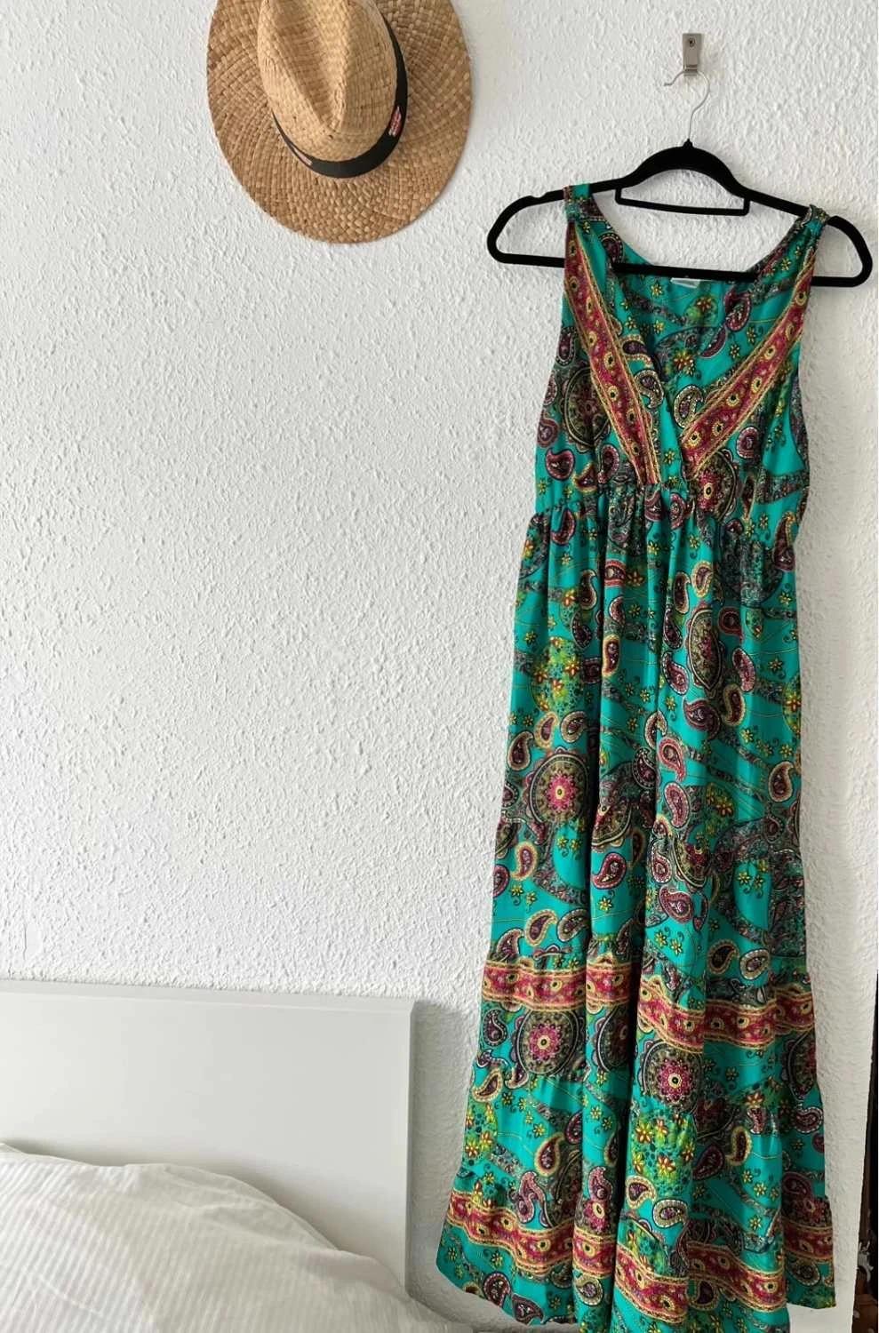 Robe longue en soie imprimé paisley turquoise taille 38