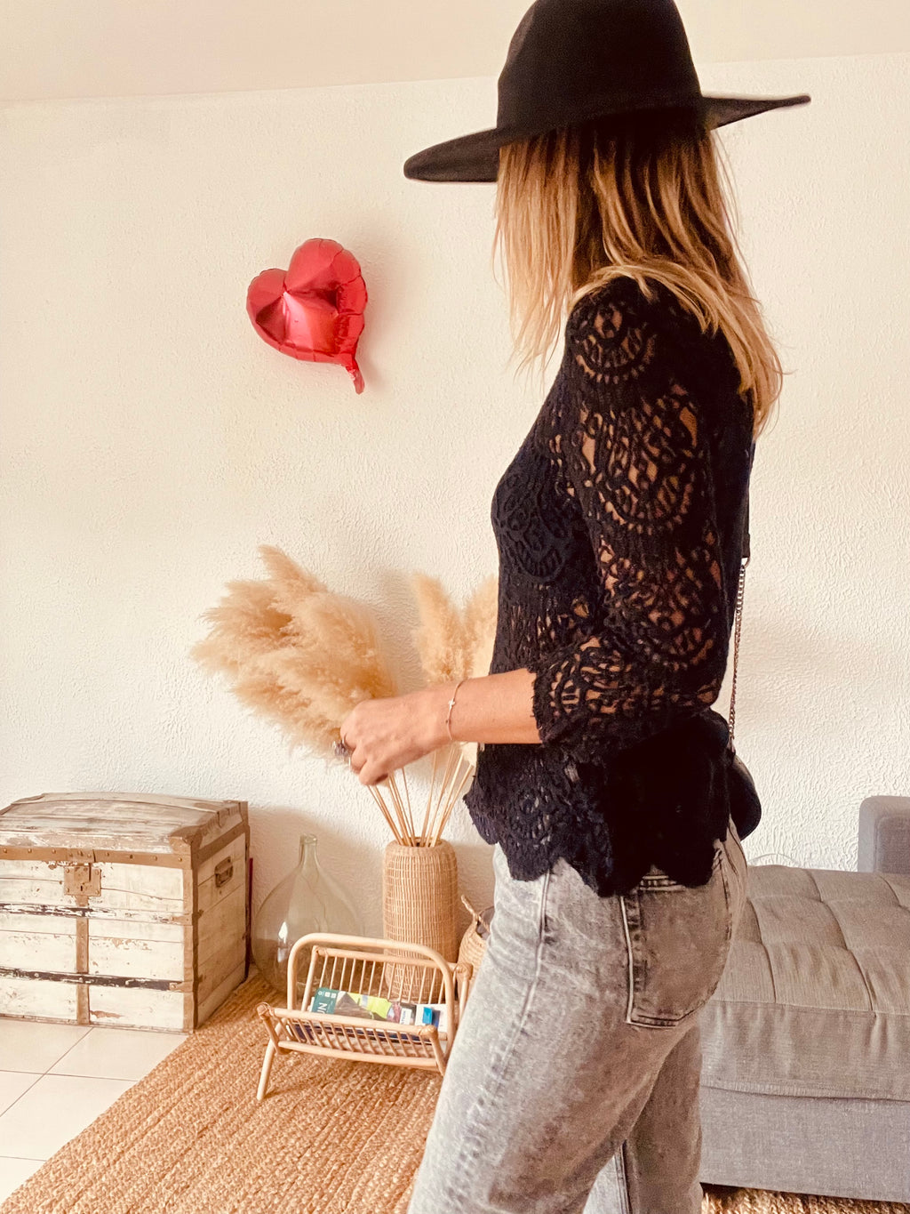 Blouse dentelle ajourée noire Zara