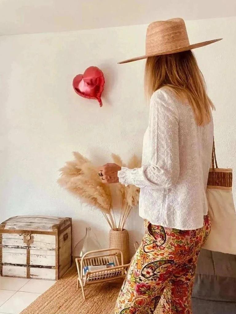 Blouse brodée blanc cassé Sézane – Taille 36