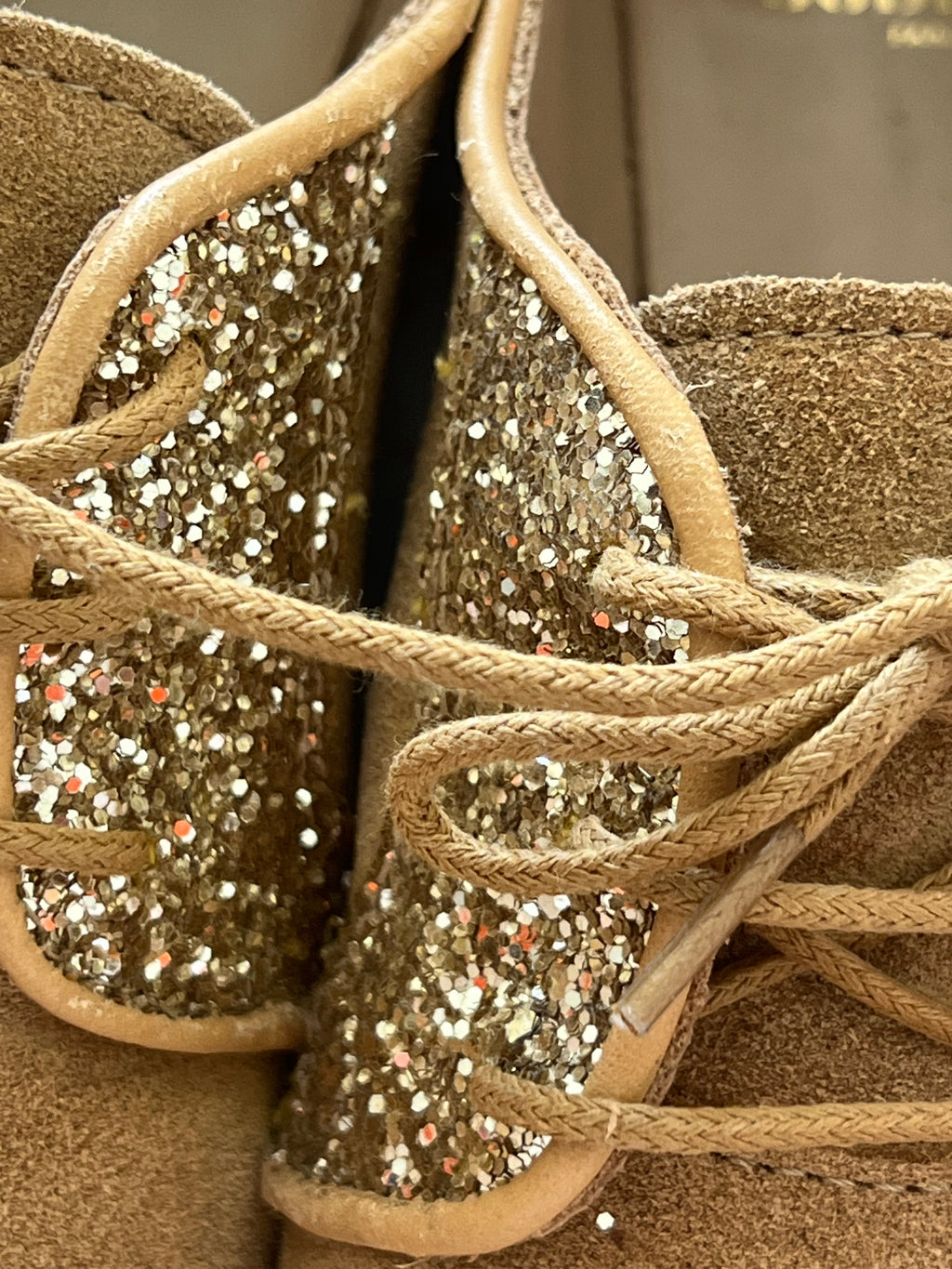 Derbies glitter camel Bobbies La Romancière – Taille 39