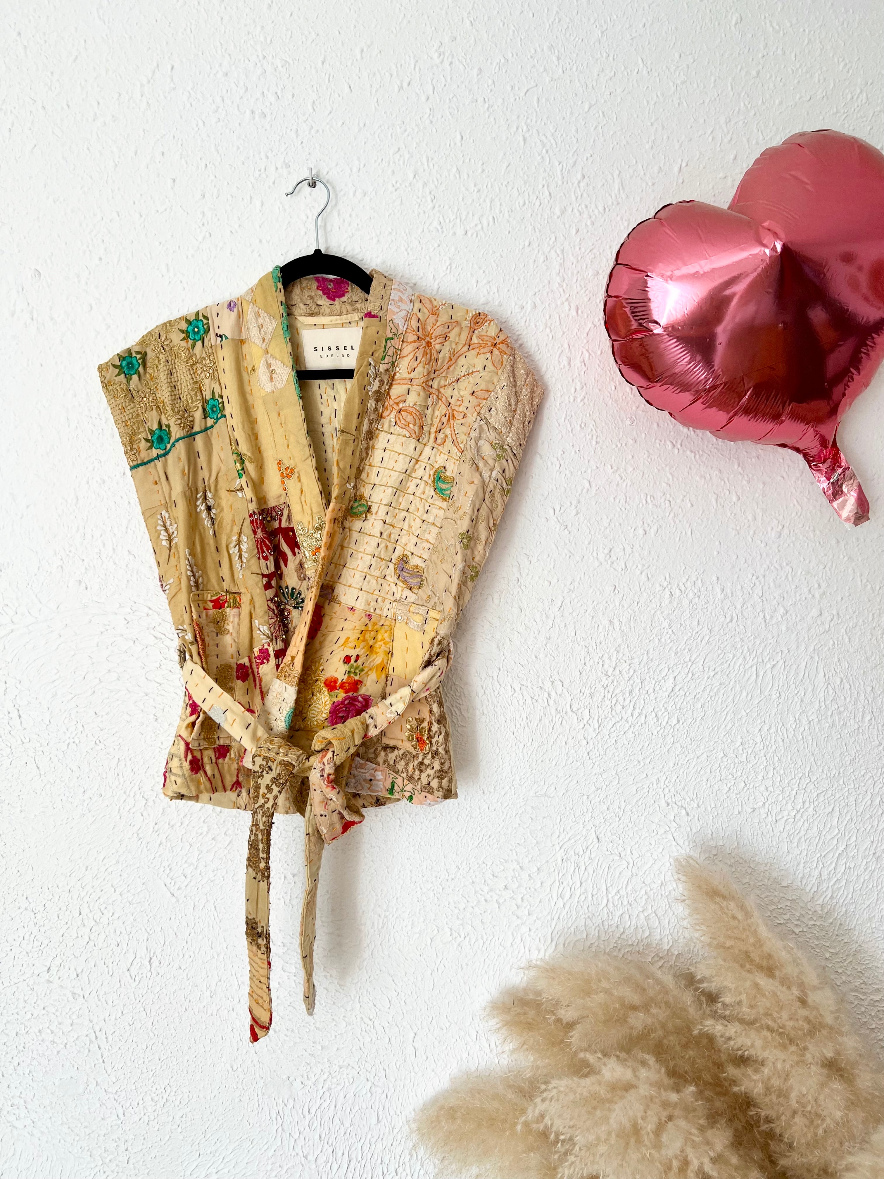 Veste kimono kantha upcyclée beige Sissel Edelbo – Taille unique