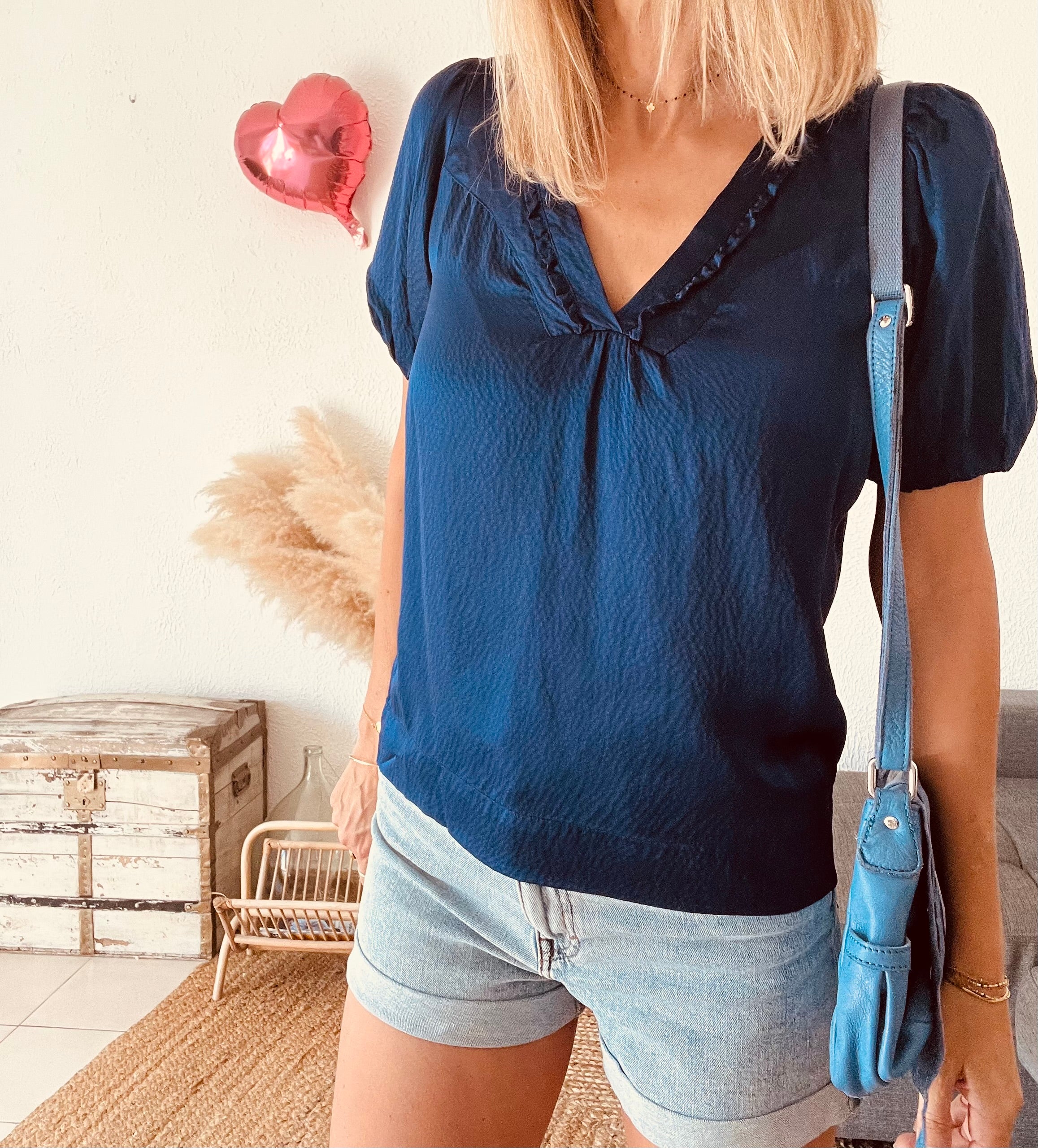 Blouse col V volant soie bleu marine Maje – Taille S