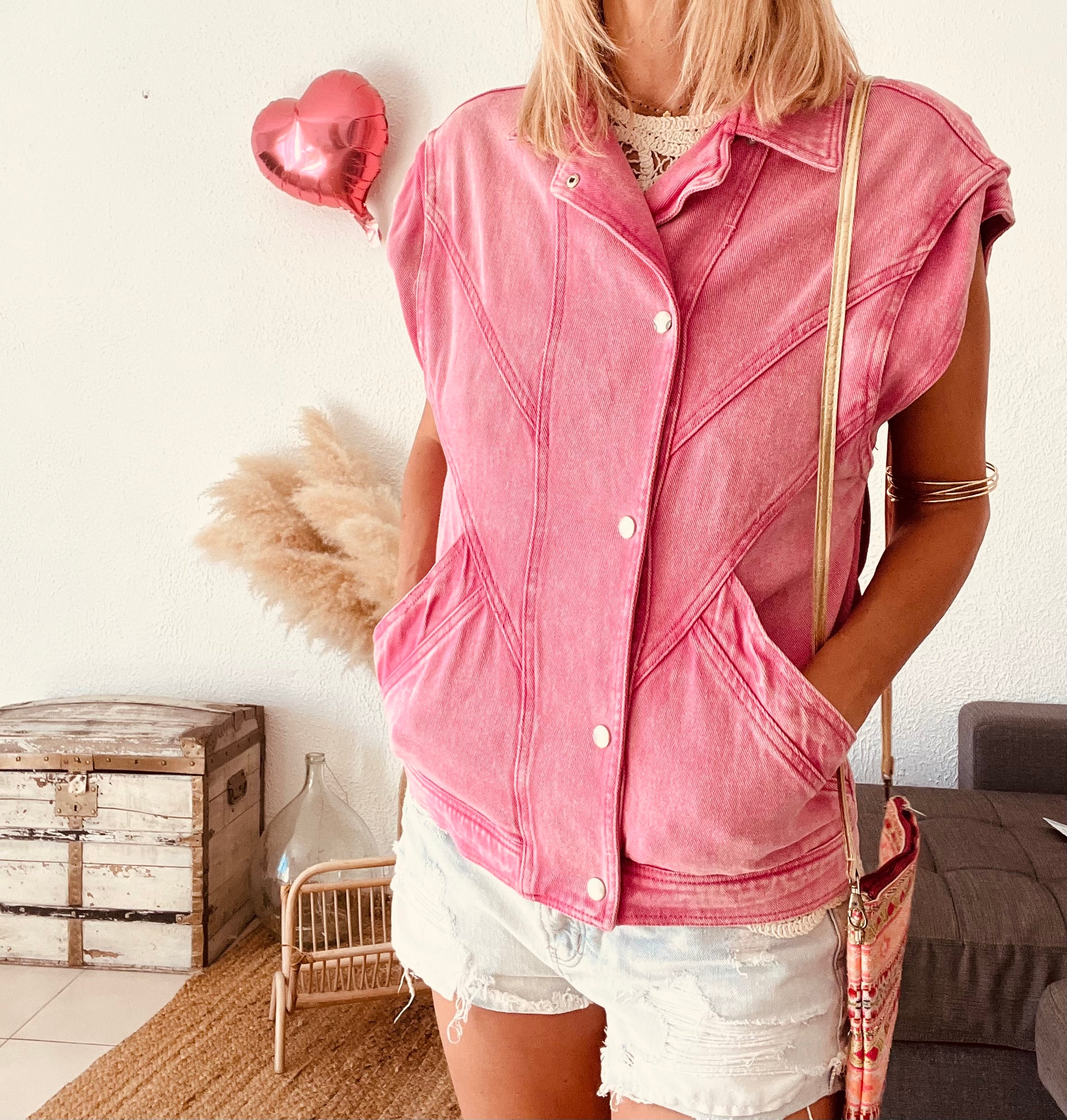 Titre : Gilet en jean rose délavé Ciminy Paris – Taille M