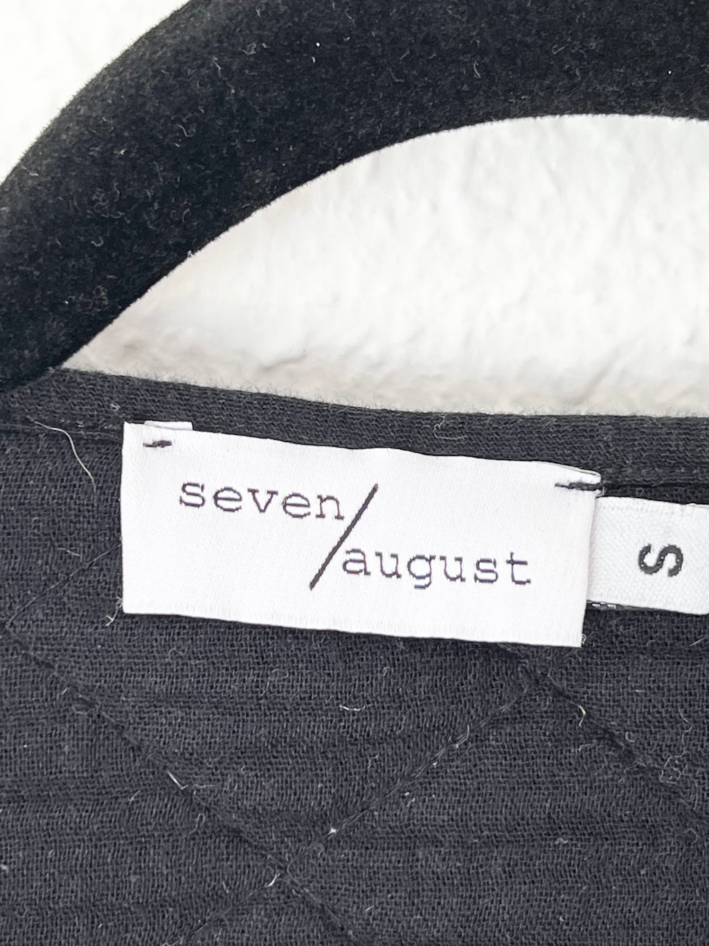 Veste matelassée col V noire seven/august – Taille S