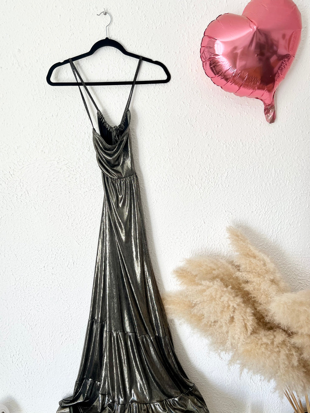 Robe longue métallisée dos nu Holly & Joey – Taille 38
