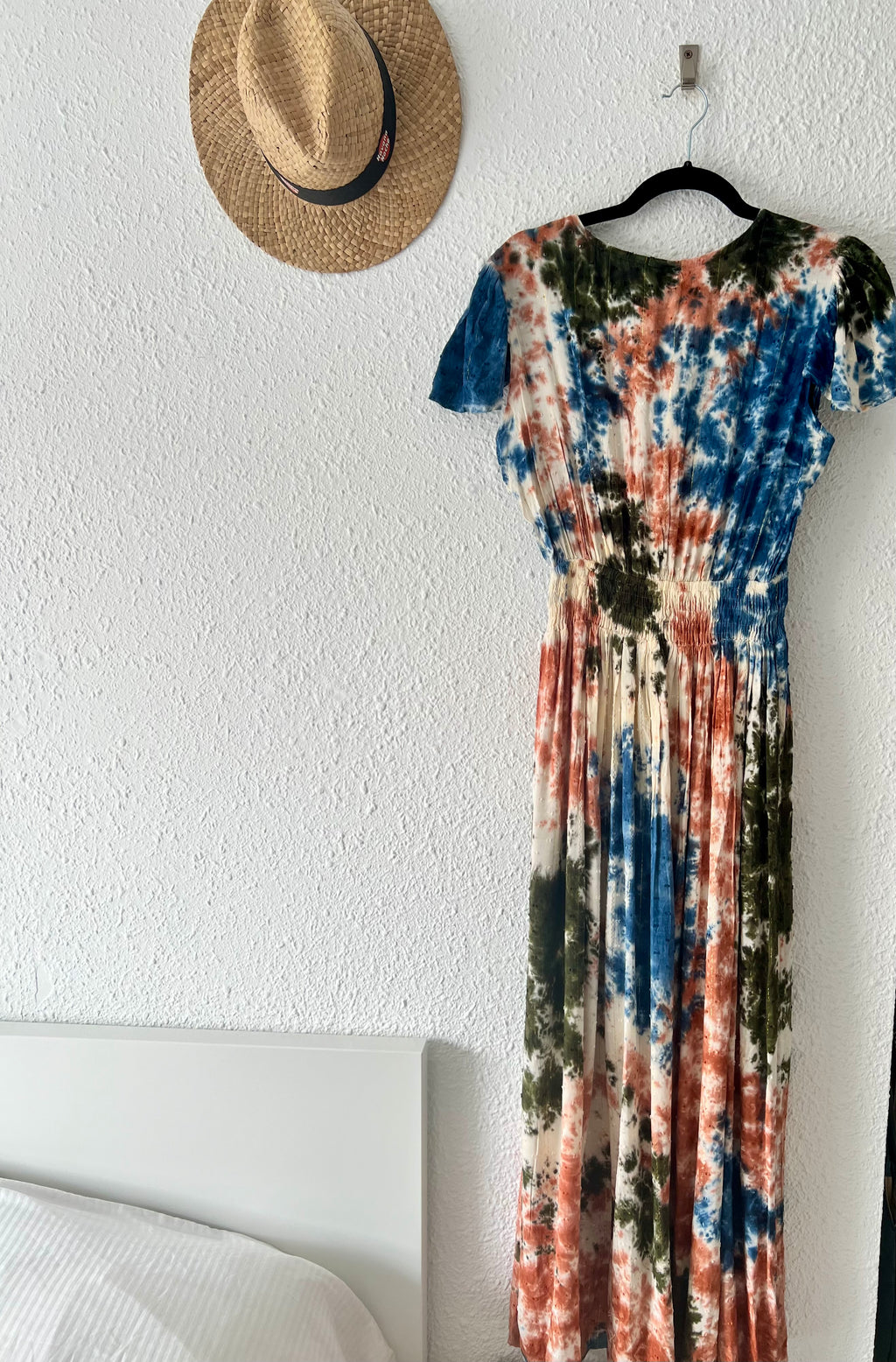 Robe longue tie-dye smockée multicolore Scandal! – Taille unique