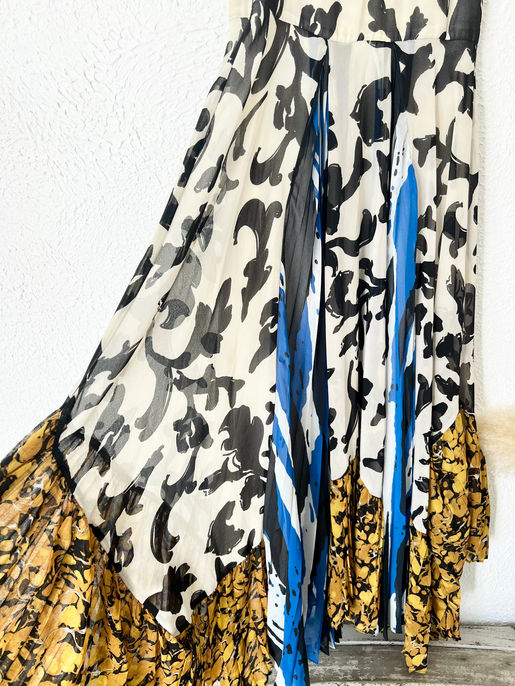 Robe longue dos nu imprimé baroque ivoire Zara – Taille S