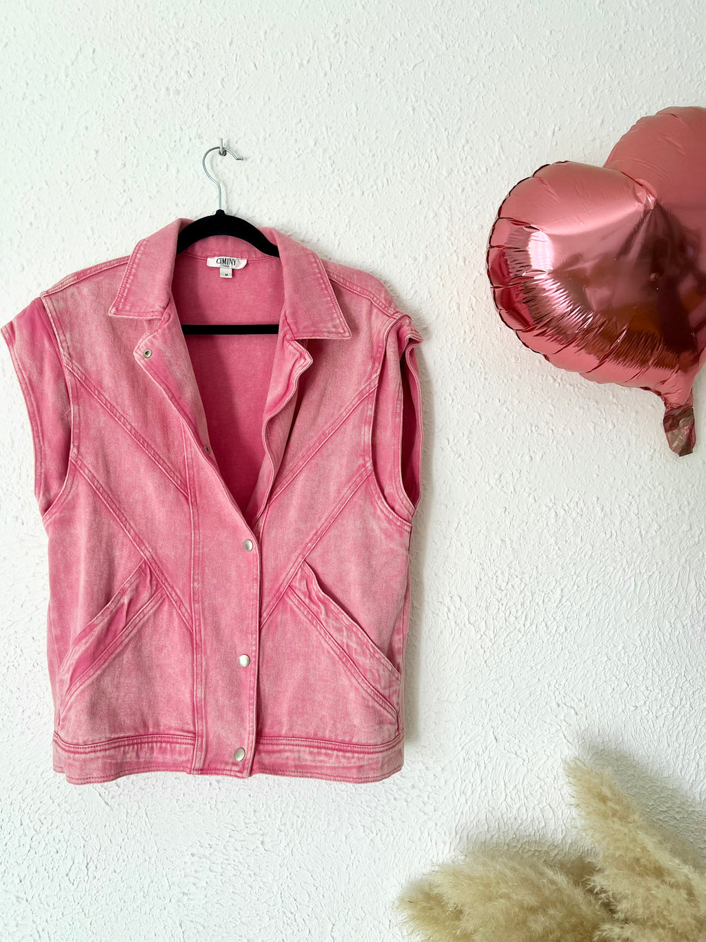 Titre : Gilet en jean rose délavé Ciminy Paris – Taille M