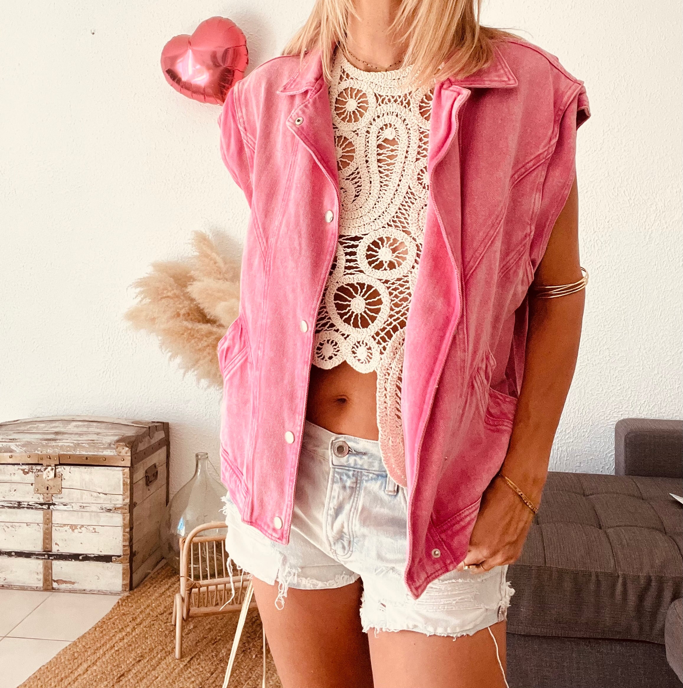 Titre : Gilet en jean rose délavé Ciminy Paris – Taille M
