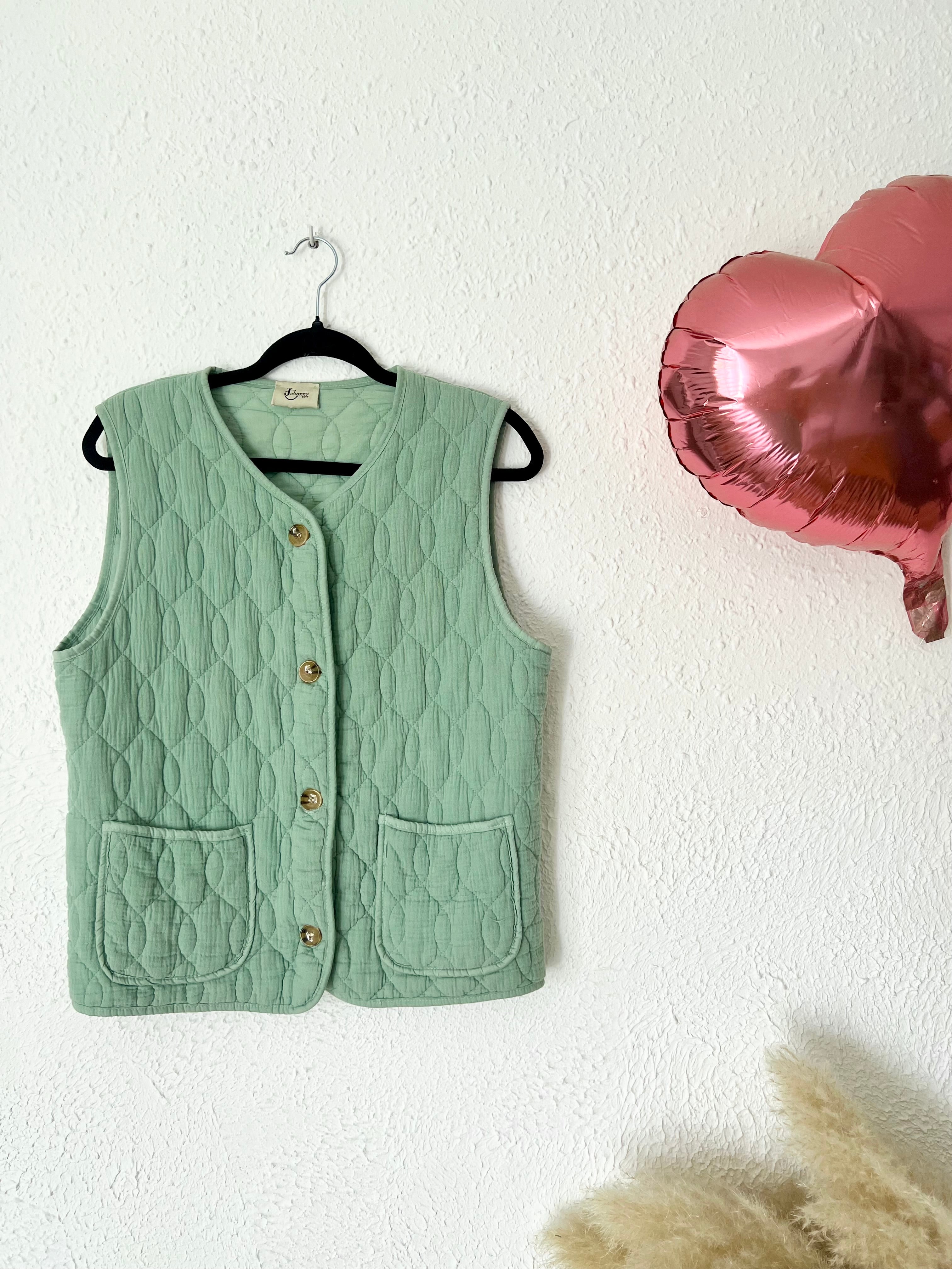 Gilet matelassé sans manches vert sauge Johanna Paris – Taille 38