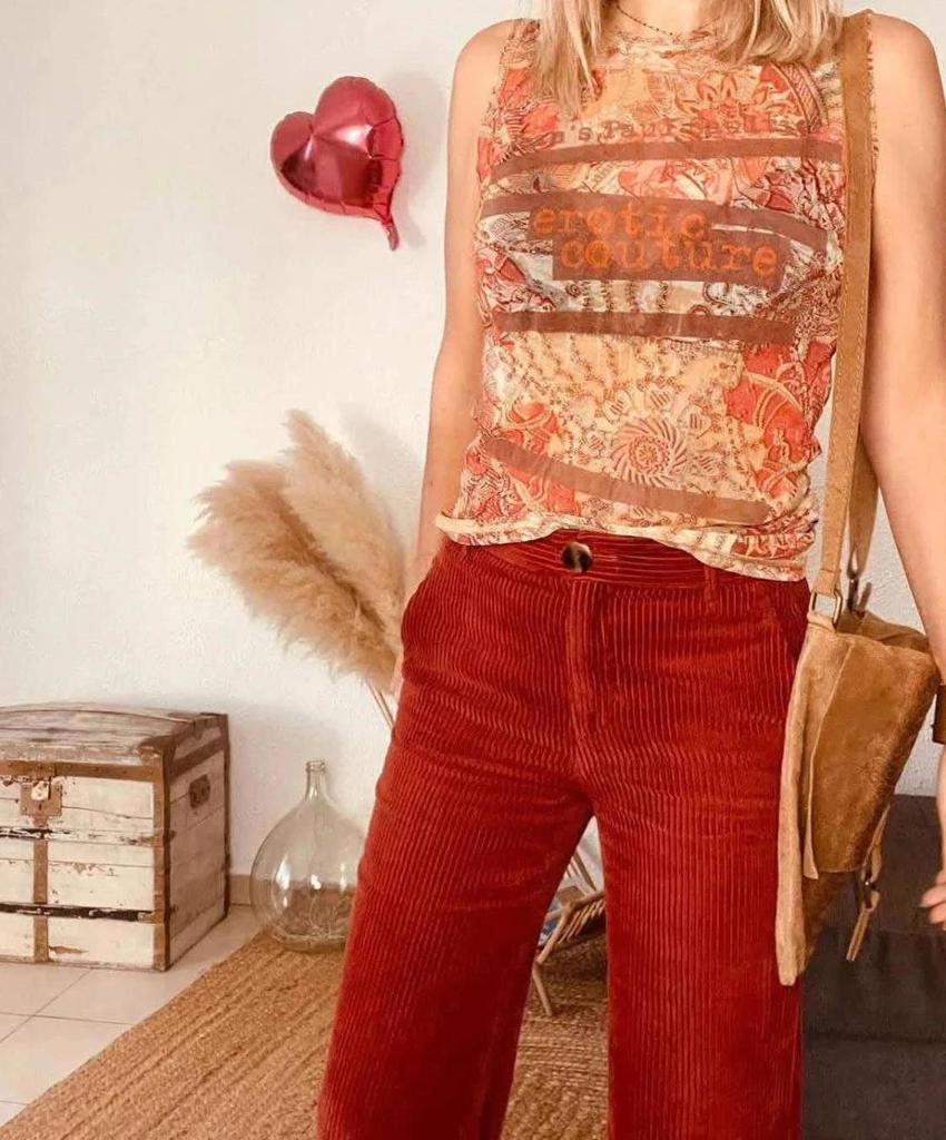 Pantalon Zara Woman velours côtelé rouge – Taille S/m– Coupe droite vintage chic