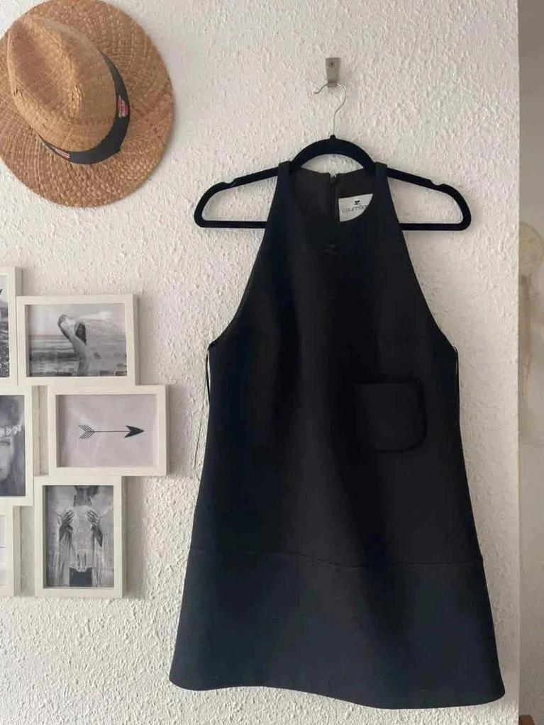 Robe trapèze noire Courrèges Paris – Taille 36 – Coupe iconique