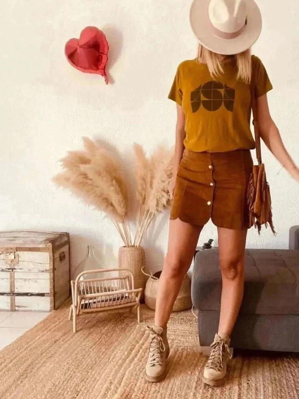 Jupe neuve en cuir véritable Mango, taille 36
