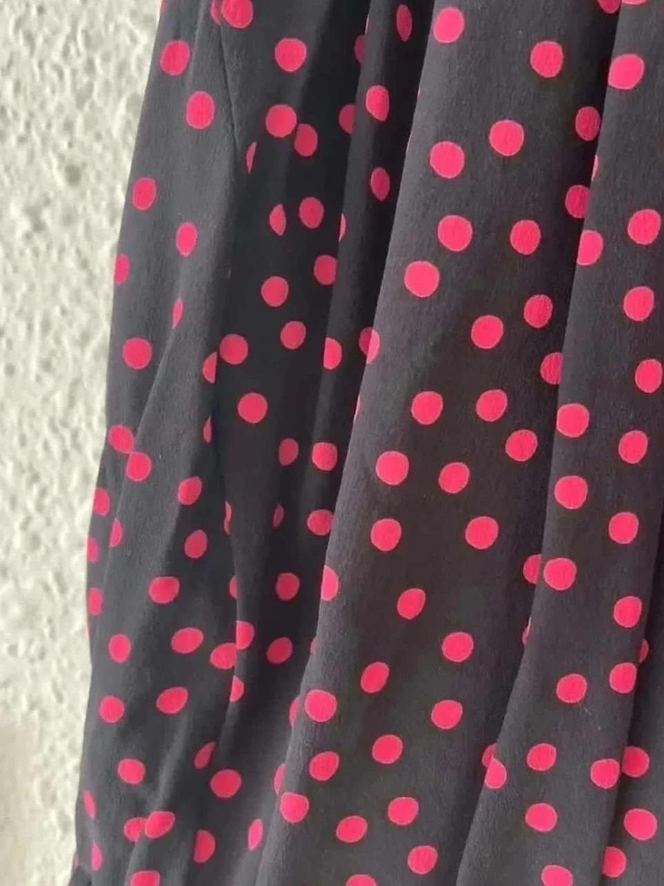 Jupe en soie noire à pois fuchsia Sandro – Taille 1