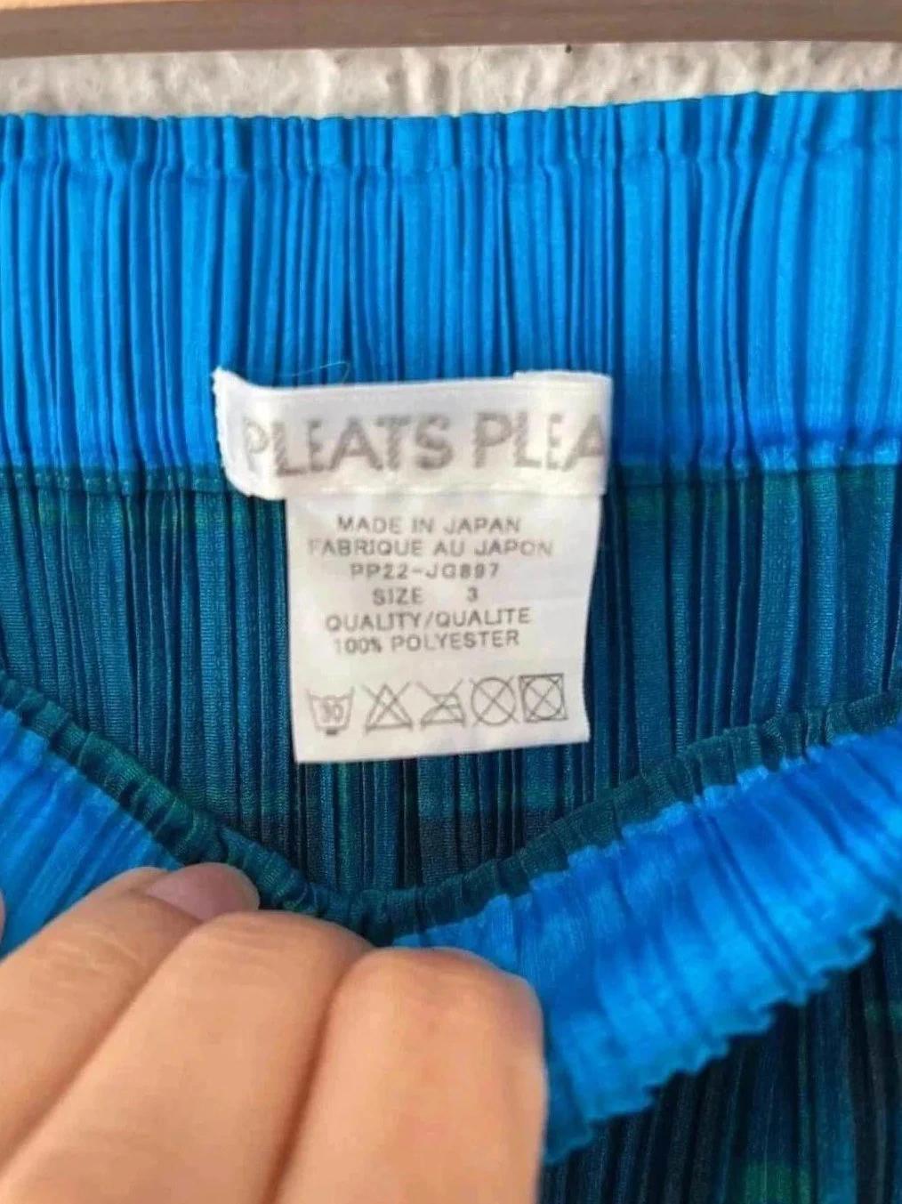 Jupe plissée bleue Pleats Please Issey Miyake – Taille 3/ 38