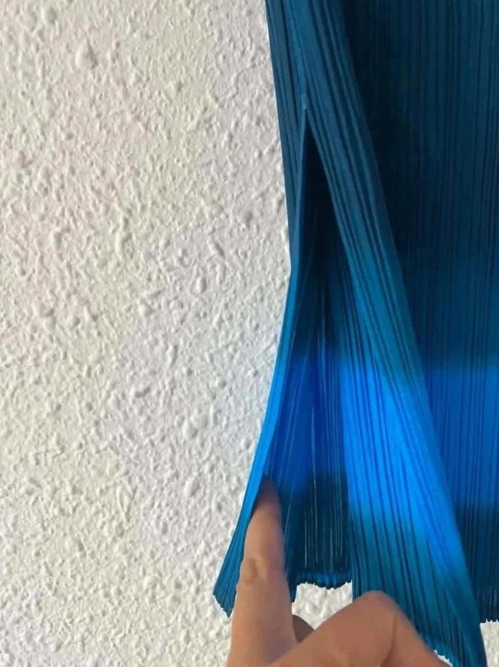 Jupe plissée bleue Pleats Please Issey Miyake – Taille 3/ 38
