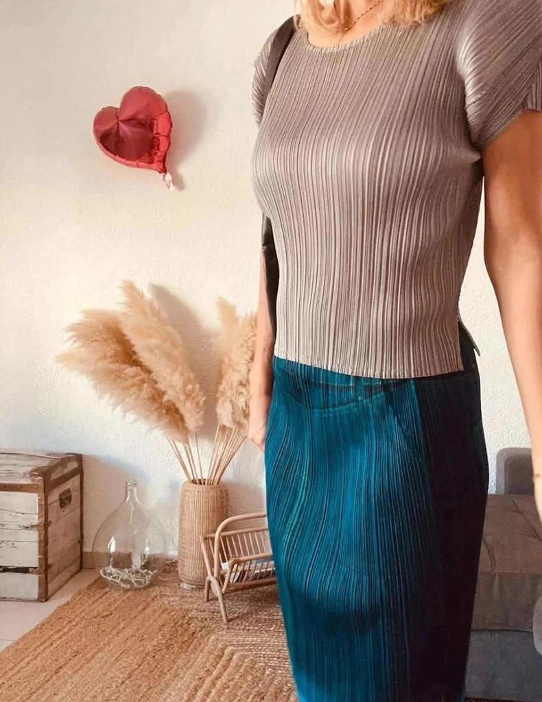 Jupe plissée bleue Pleats Please Issey Miyake – Taille 3/ 38